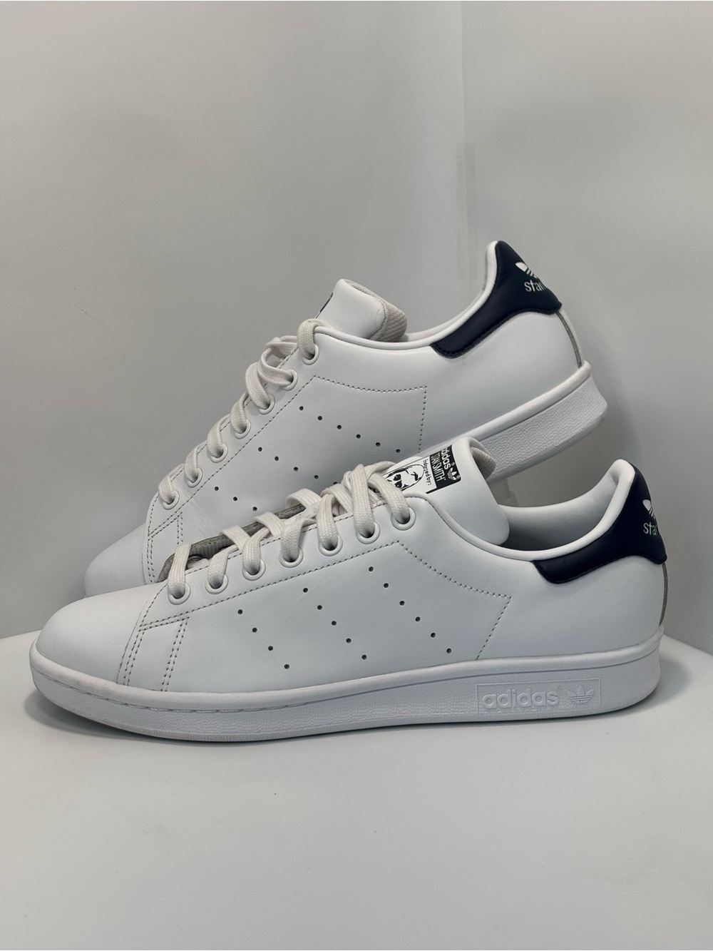 Adidas Womens Size 8.5 Stan Smith White / Navy Leather Sneakers Shoes Art S81020